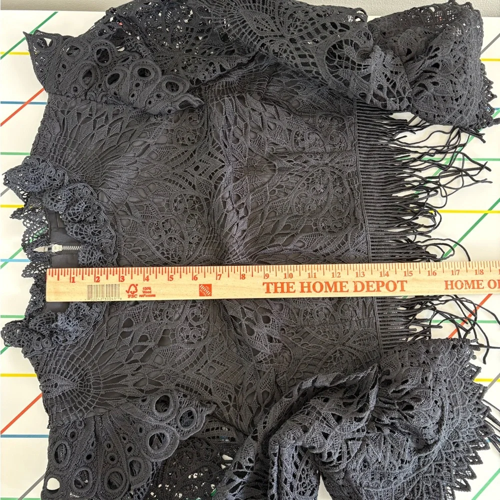 Beulah Black Crochet Fringe Long Sleeve Blouse size 6 zipper back boho festival - Picture 13 of 13
